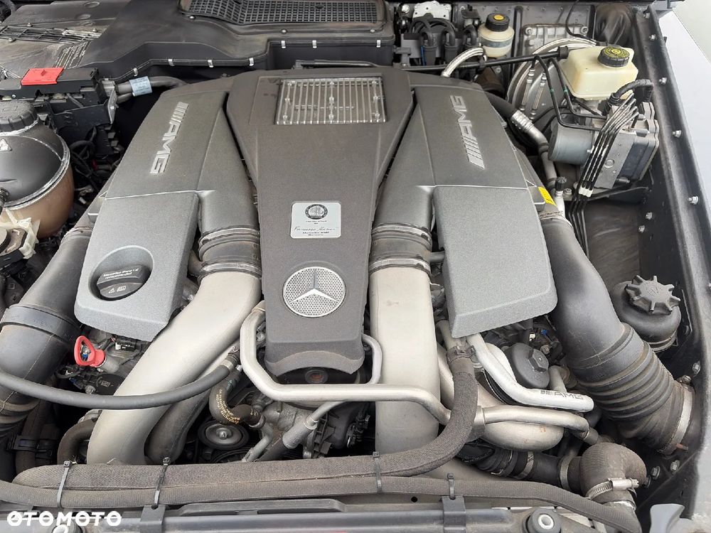 Mercedes-Benz Klasa G 63 AMG AMG SPEEDSHIFT 7G-TRONIC - 16