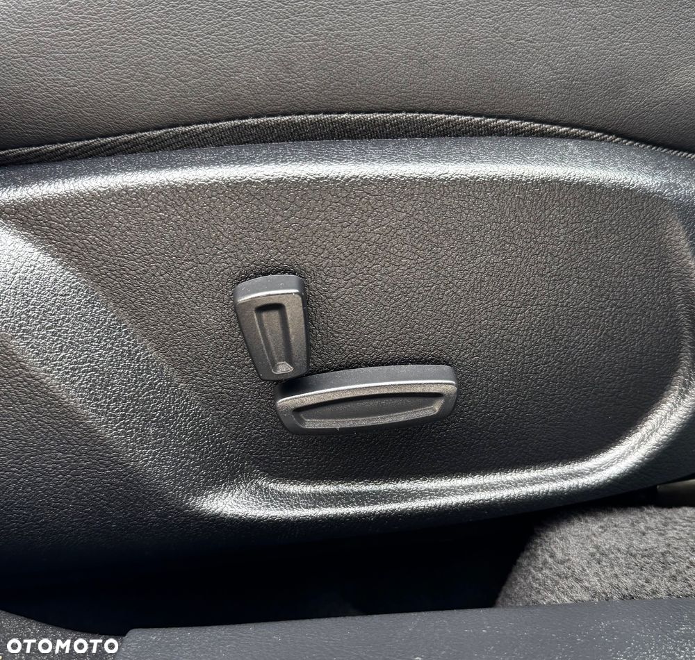 Ford Mondeo 2.2 TDCi Business Edition - 23