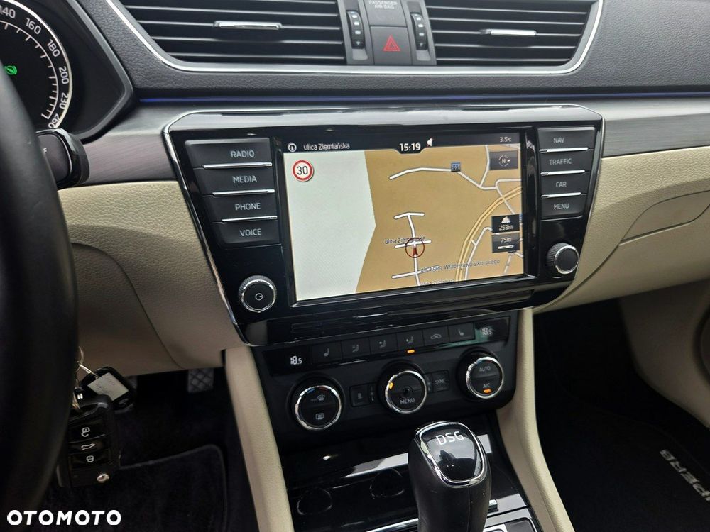 Skoda Superb 1.8 TSI Sportline DSG - 15