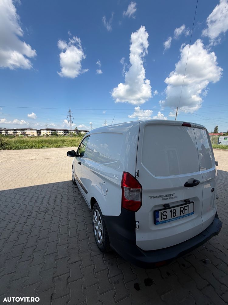 Ford Courier - 7