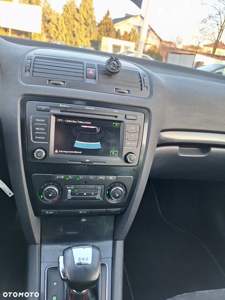 Skoda Octavia 2.0 TDI RS DSG - 34