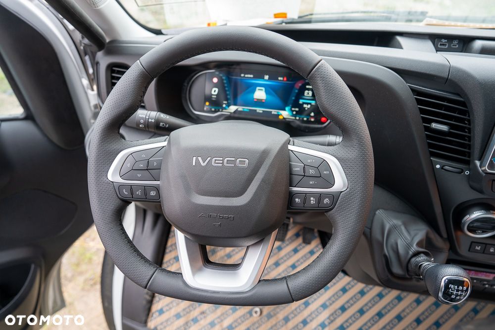 Iveco Daily 70C18 - 11