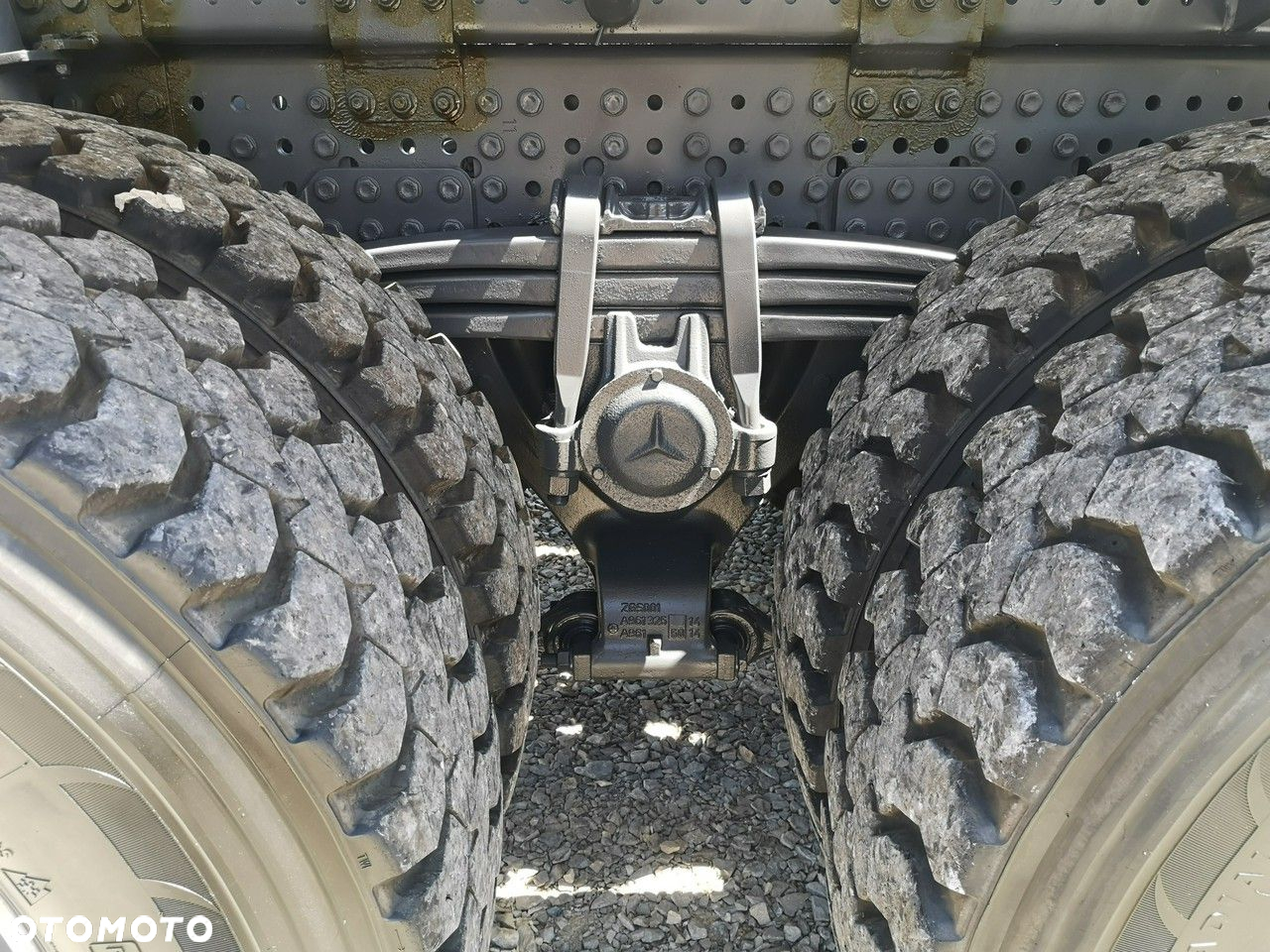 Mercedes-Benz Arocs 3251 Hakowiec 8x4 Palfinger Manual Euro 6 Niski Przebieg! - 24