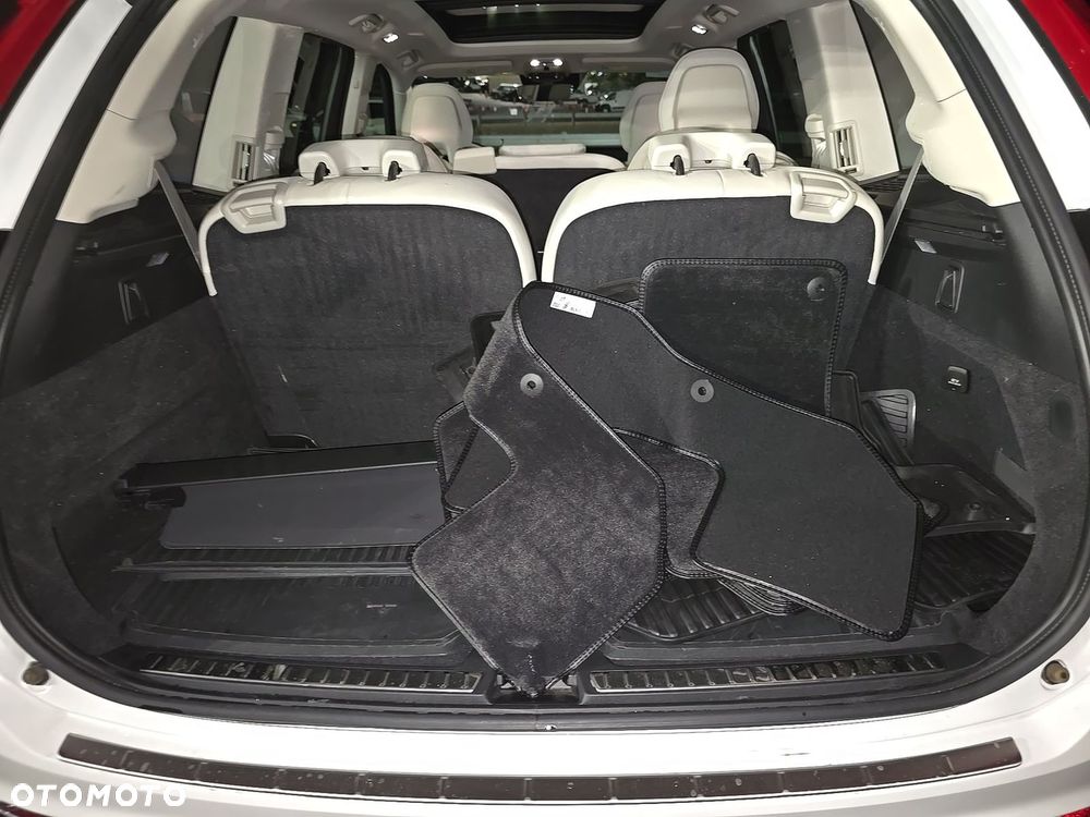 Volvo XC 90 - 19