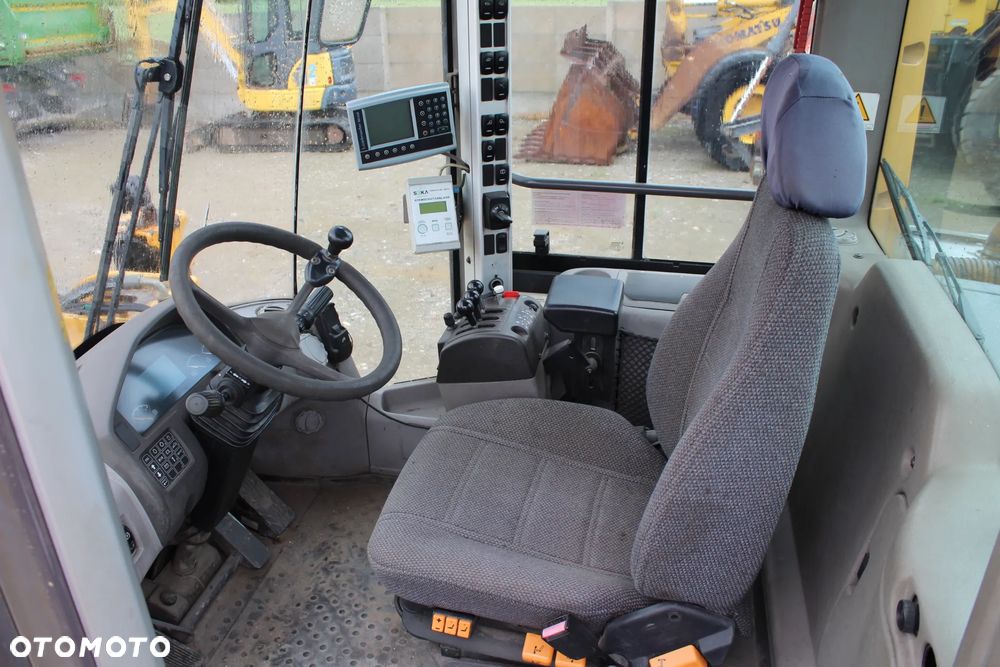 Volvo ŁADOWARKA VOLVO L110 F z Niemiec - 16
