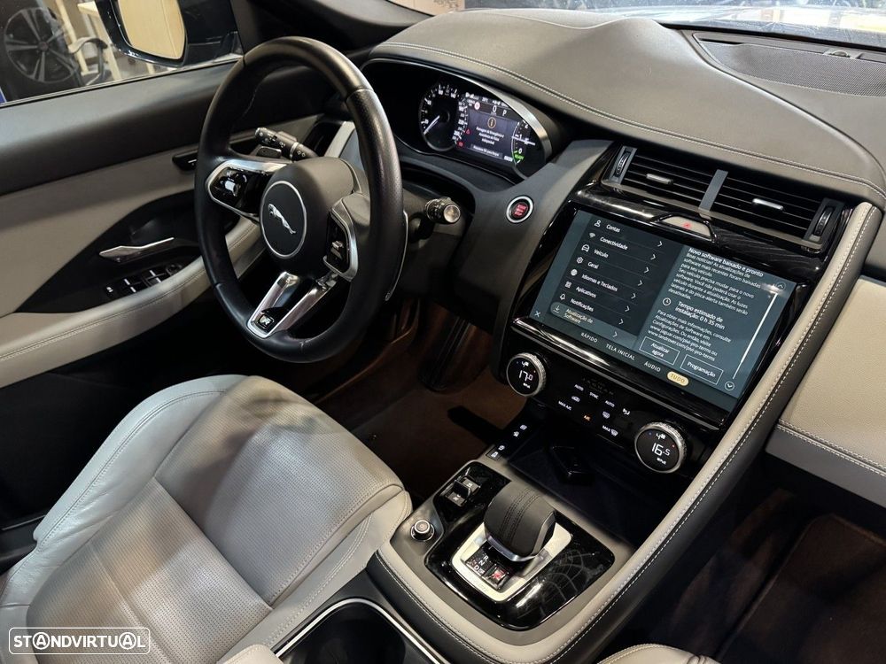 Jaguar E-Pace 1.5 P300e R-Dynamic HSE AWD Aut. - 8