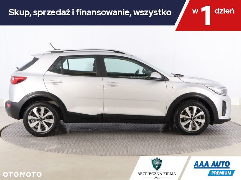 Kia Stonic - 8
