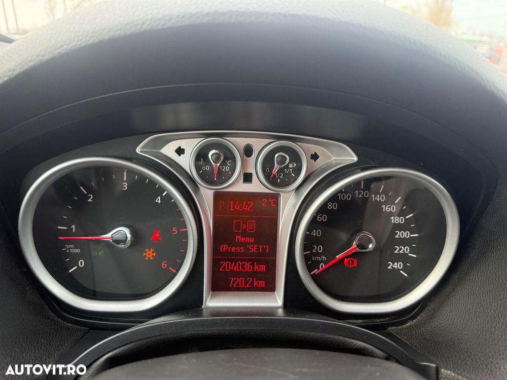 Ford Kuga 2.0 TDCi 4x4 Aut. Individual - 12