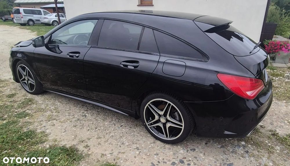 Mercedes-Benz CLA 200 AMG Line - 1