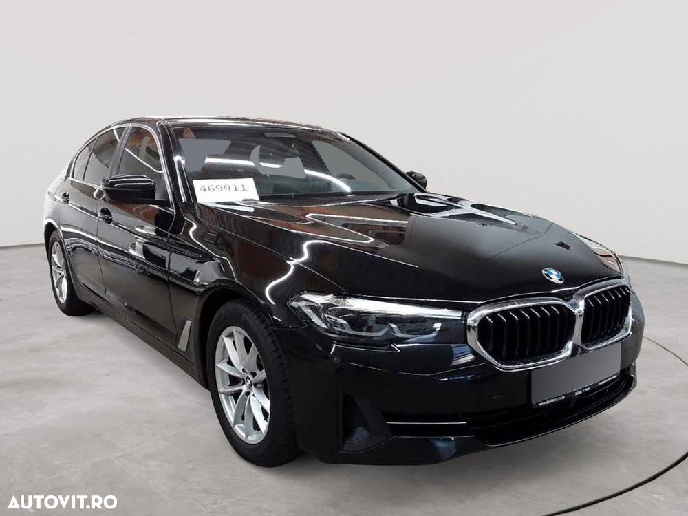 BMW Seria 5 520i Aut. Luxury Line - 1