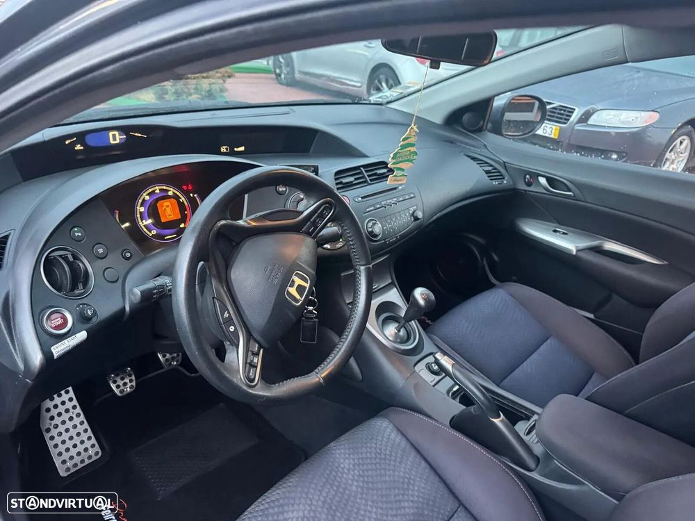 Honda Civic 1.4 i-VTEC Sport - 8