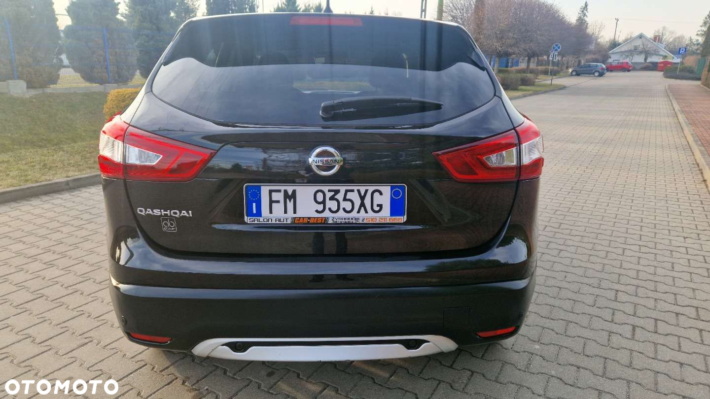 Nissan Qashqai 1.6 DCi N-Connecta - 9