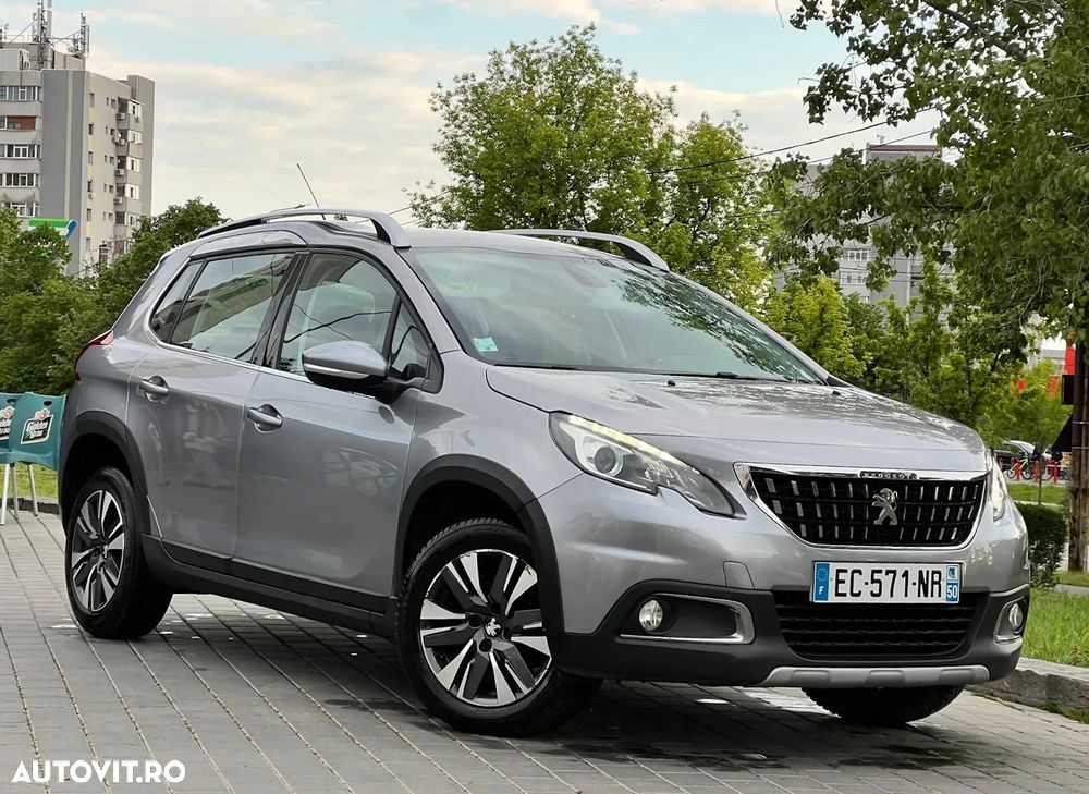 Peugeot 2008 1.2 L PureTech STT EAT8 Allure - 1