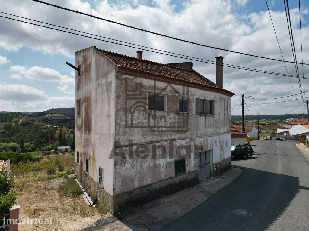 Moradia T5 para reconstrução | 268 m² | Olhalvo, Alenquer - Grande imagem: 2/14