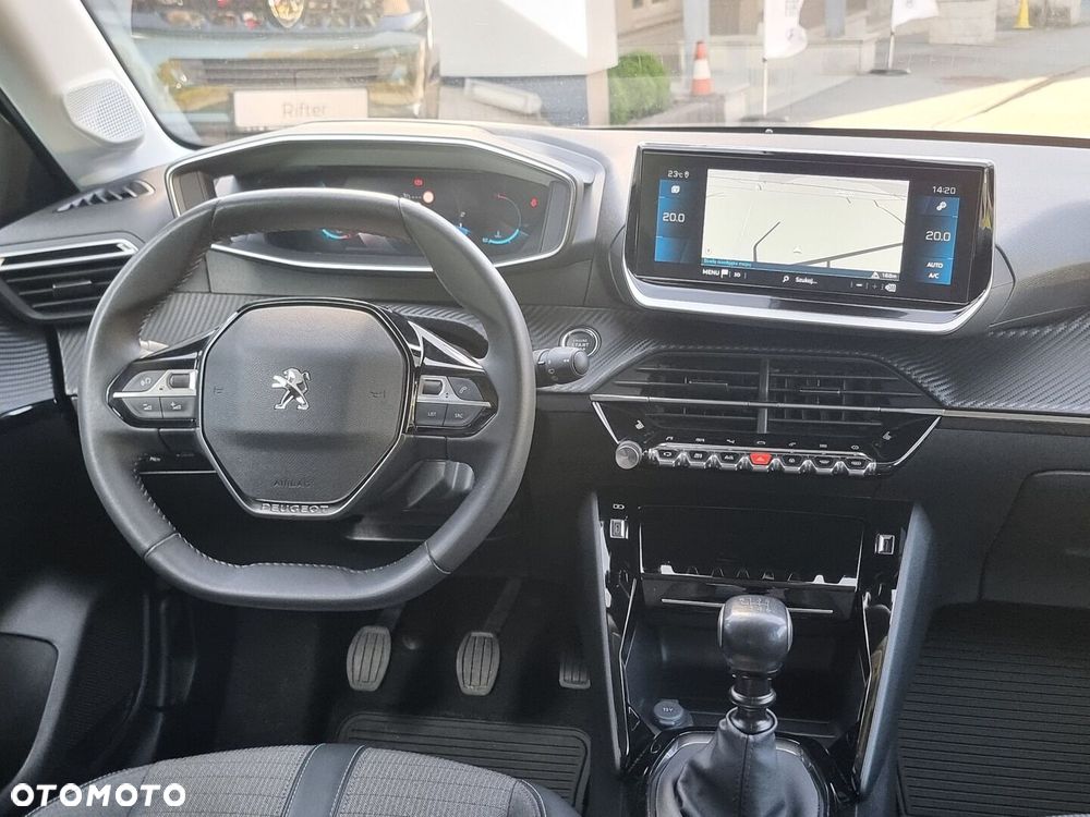 Peugeot 208 2023