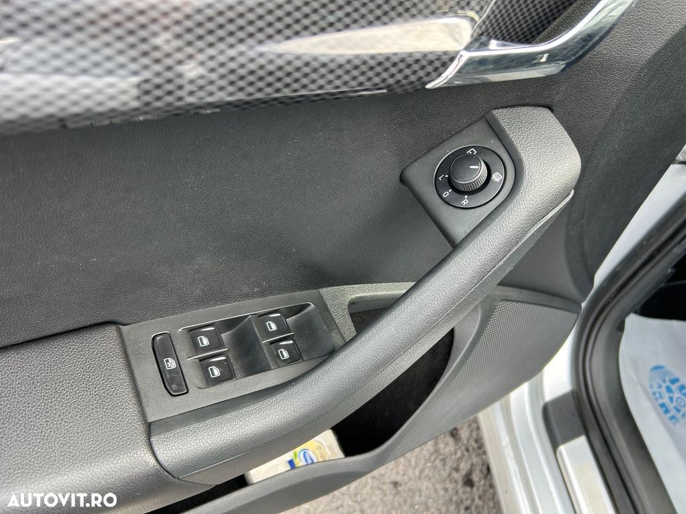 Skoda Octavia 2.0 TDI (Green tec) DSG RS - 14