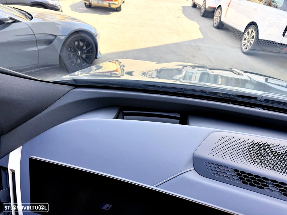 BMW iX xDrive 50 Pack Desportivo - 15