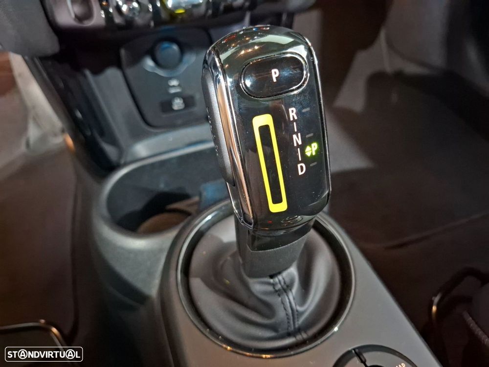 MINI 3 Portas Cooper SE - 16