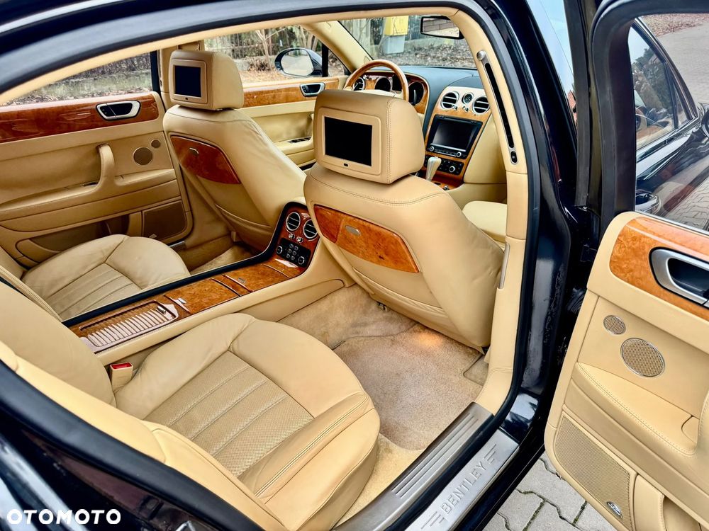 Bentley Flying Spur - 10