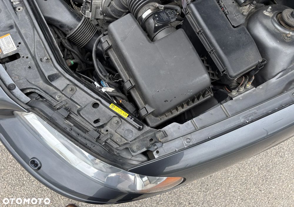 Volvo V70 2.4 Momentum - 34