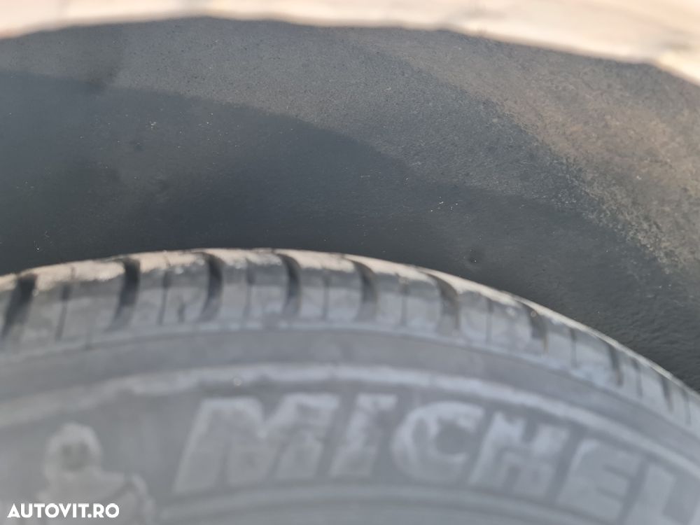 Mercedes-Benz W126 - 14