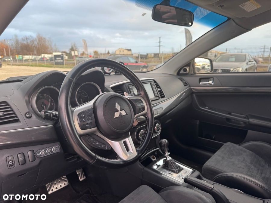 Mitsubishi Lancer Evolution - 10