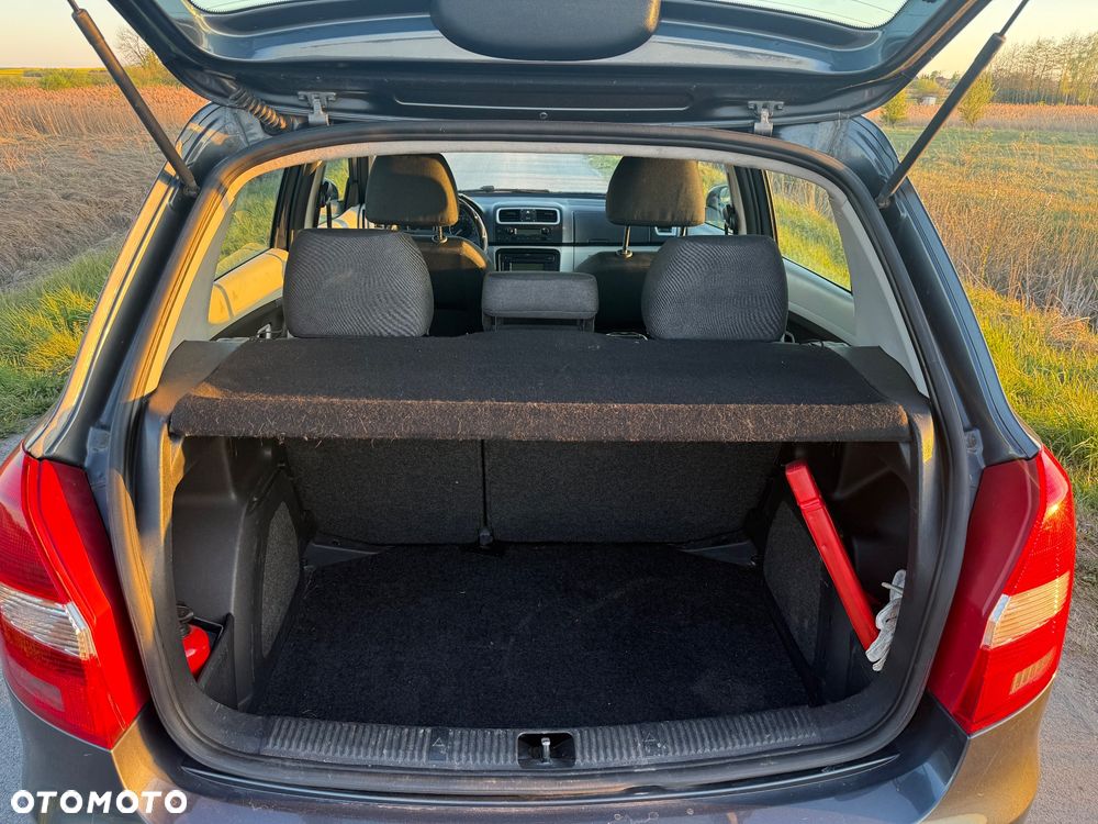Skoda Fabia 1.4 16V Ambiente - 9