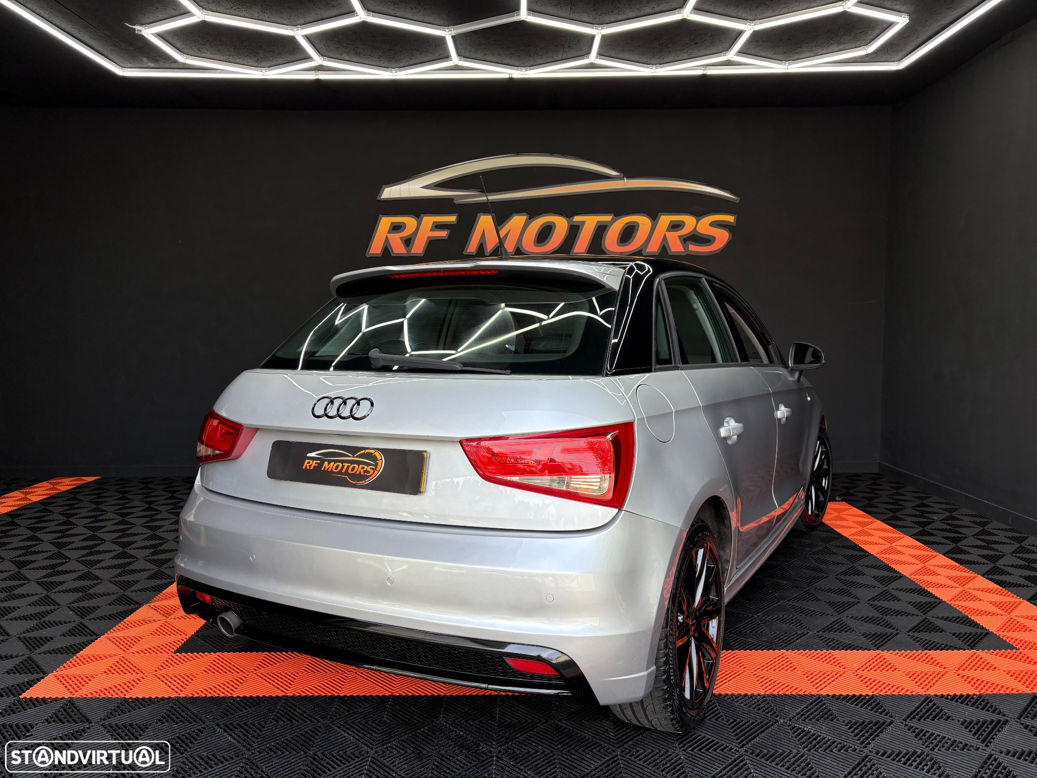 Audi A1 Sportback 1.6 TDI S-line - 7