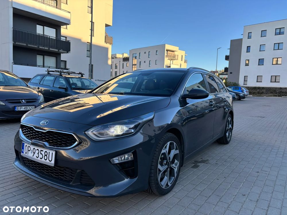 Kia Ceed 1.6 CRDi mHEV Business Line - 1