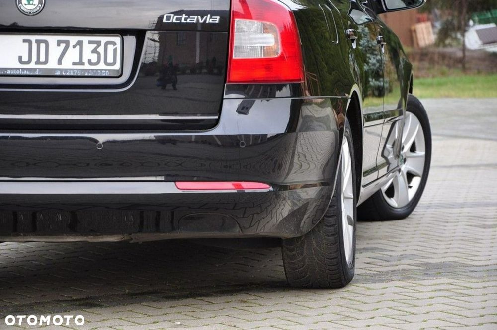 Skoda Octavia 1.6 TDI DPF DSG Elegance - 19