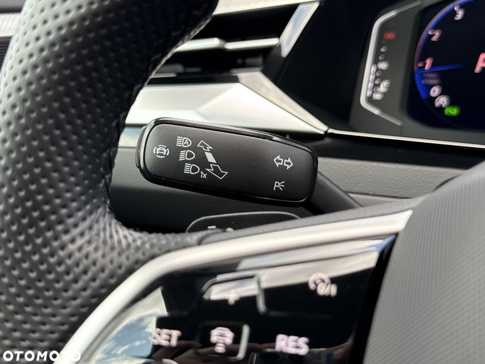 Volkswagen Arteon 2.0 TSI R-Line DSG - 18