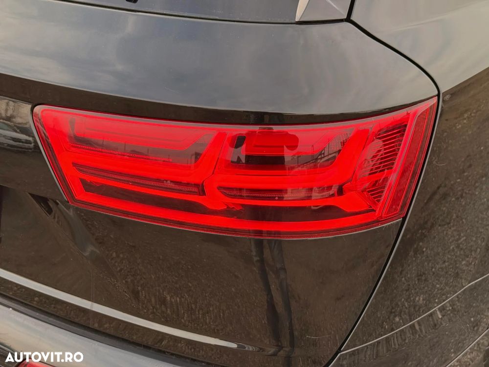 Audi Q7 50 TDI quattro Tiptronic S line - 35