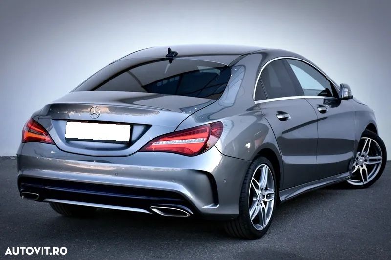 Mercedes-Benz CLA 200 d 7G-DCT AMG Line - 10