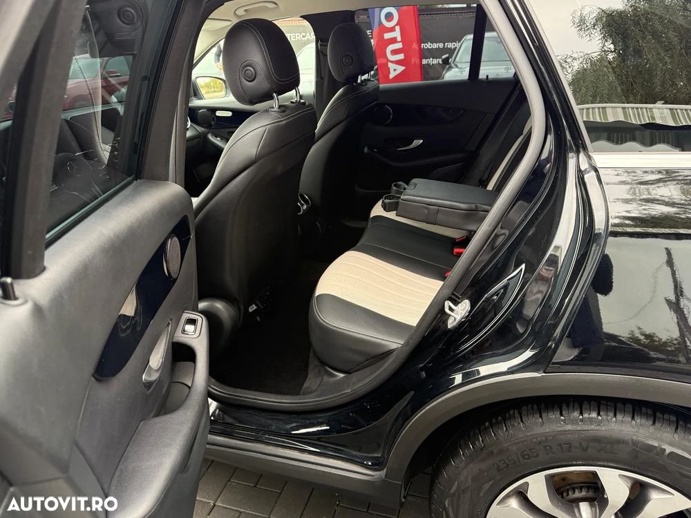 Mercedes-Benz GLC 220 d 4MATIC 9G-TRONIC - 8