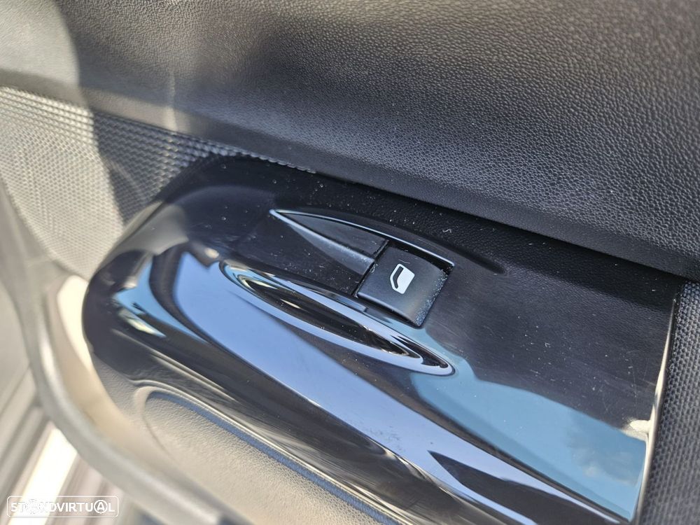 Citroën C3 1.2 PureTech C-Series - 40