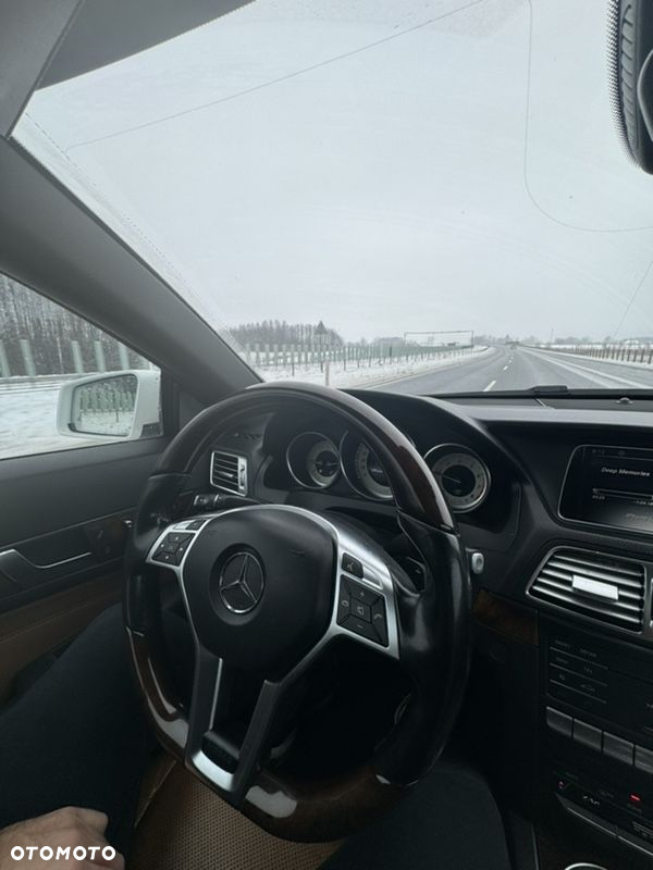 Mercedes-Benz Klasa E 400 Cabrio 7G-TRONIC - 3