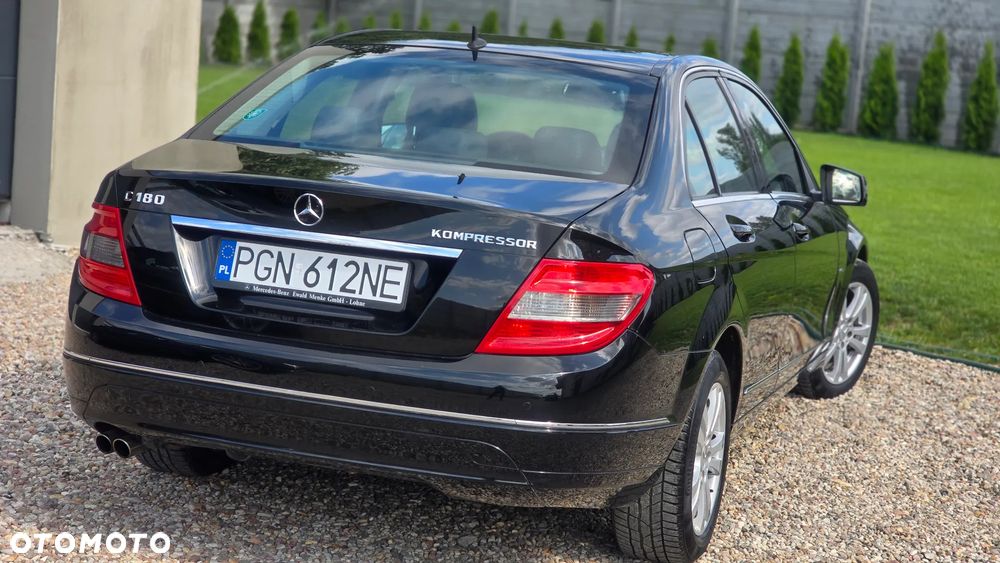 Mercedes-Benz Klasa C 180 Kompressor BlueEFFICIENCY Avantgarde - 14