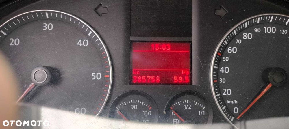 Volkswagen Touran - 7
