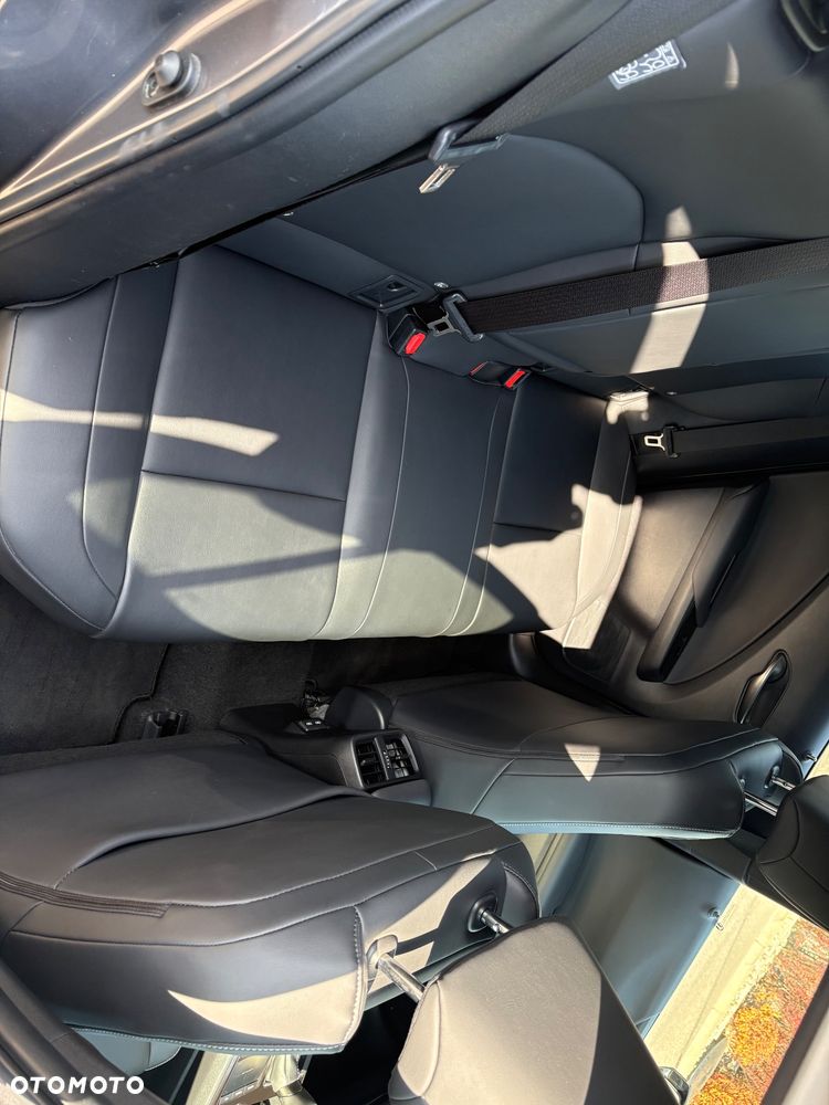 Lexus UX 250h GPF F Impression 2WD - 11