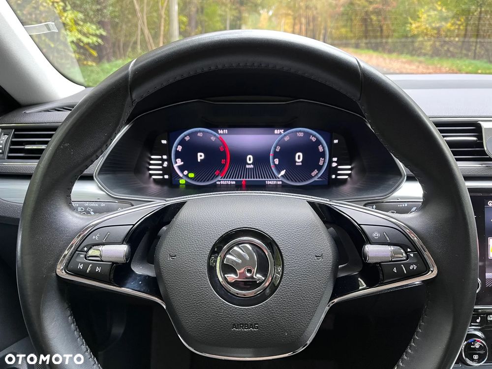 Skoda Superb 2.0 TDI SCR Ambition DSG - 12