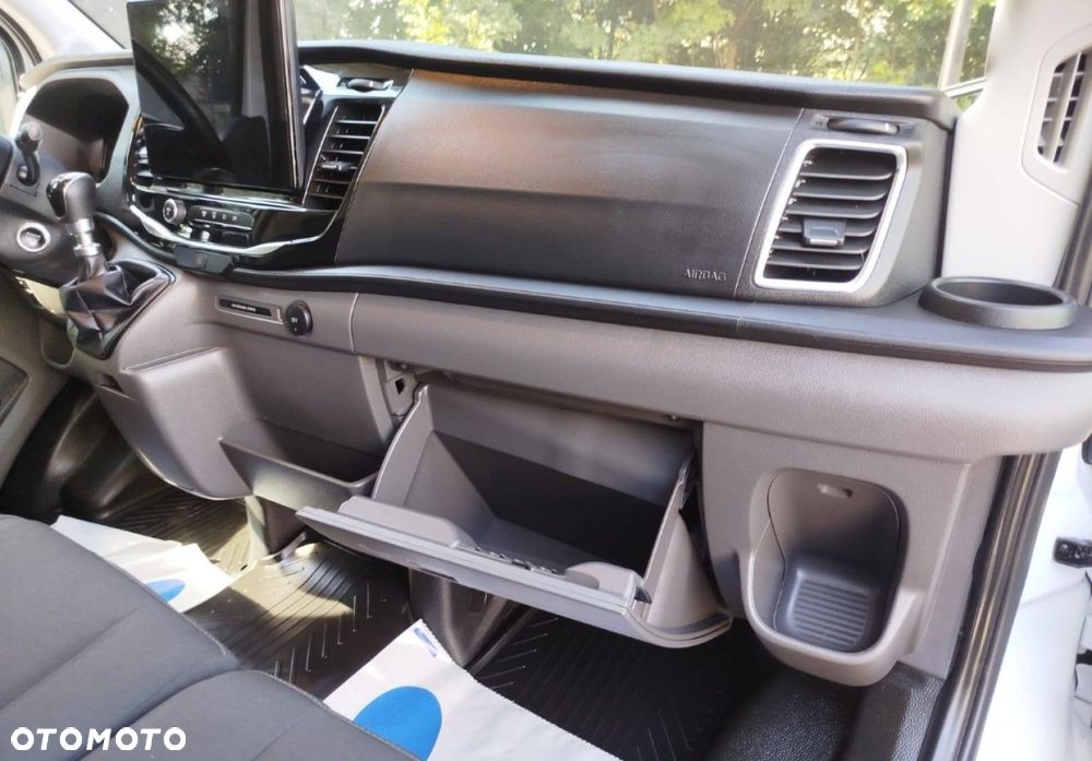 Ford Transit - 26