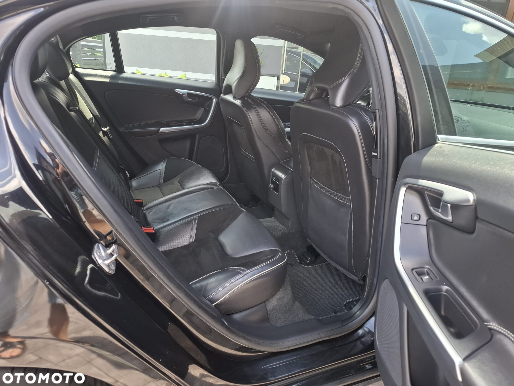 Volvo S60 D2 Drive-E R-Design Momentum - 10