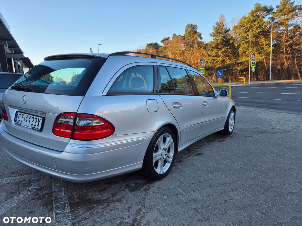 Mercedes-Benz Klasa E 320 CDI 7G-TRONIC Avantgarde - 19