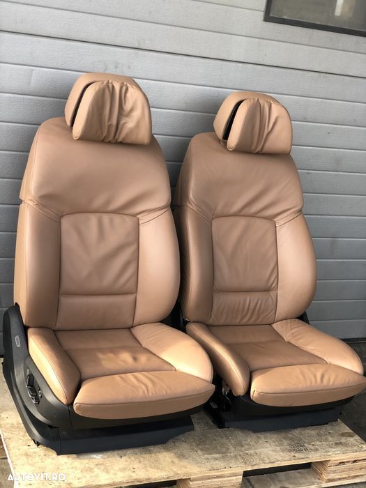 Vand scaune confort comfort recaro sport seria 7 si 5 bmw f10 F11 F01 tapițerie piele naturala F07 compatibil și cu GT - 4