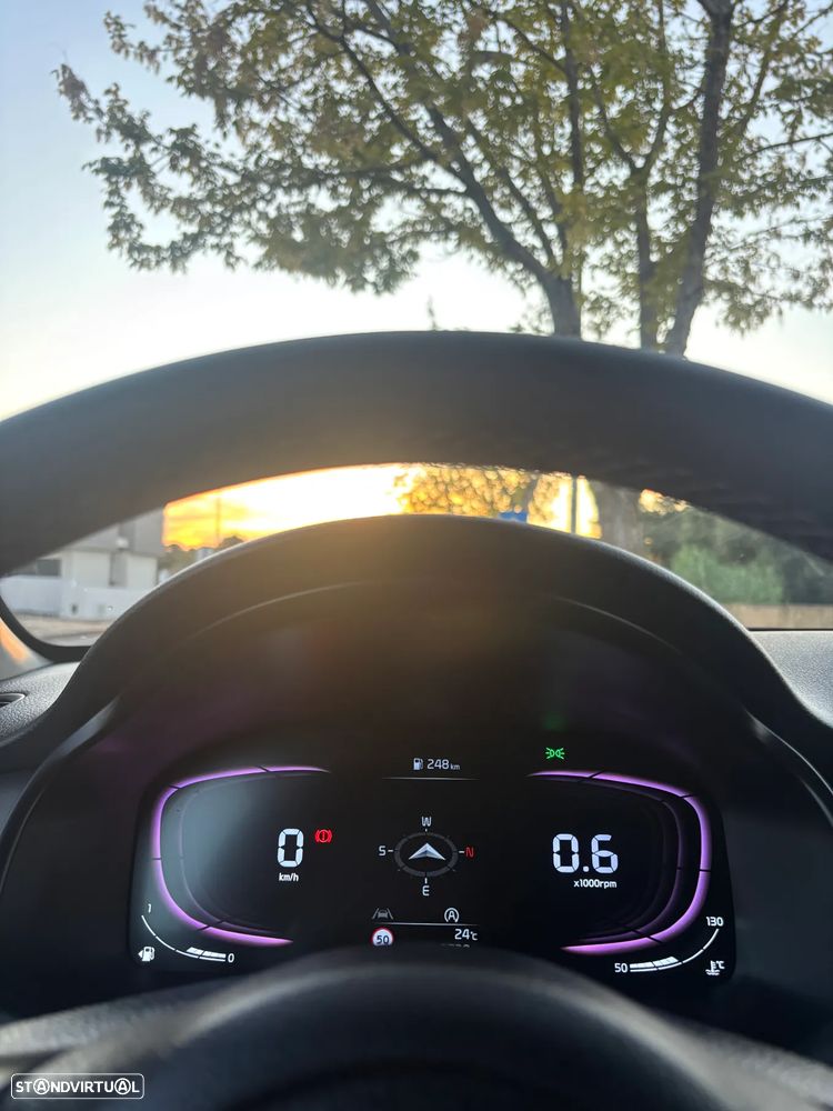 Kia Stonic 1.2 Dynamic - 32