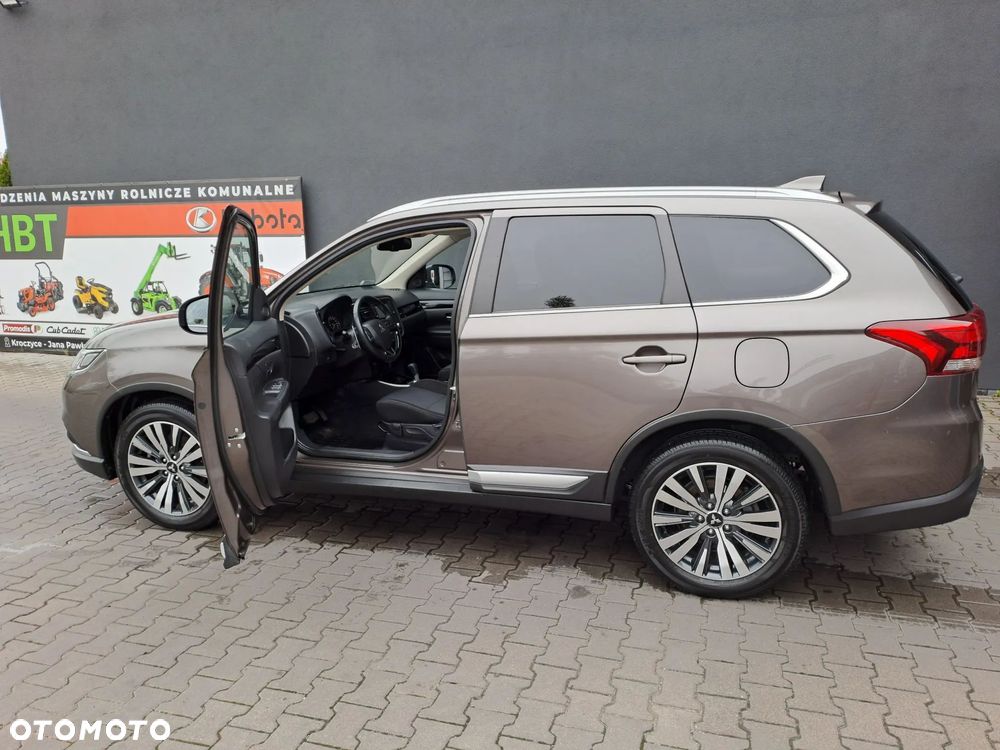 Mitsubishi Outlander 2.0 Intense + SDA 4WD CVT - 7