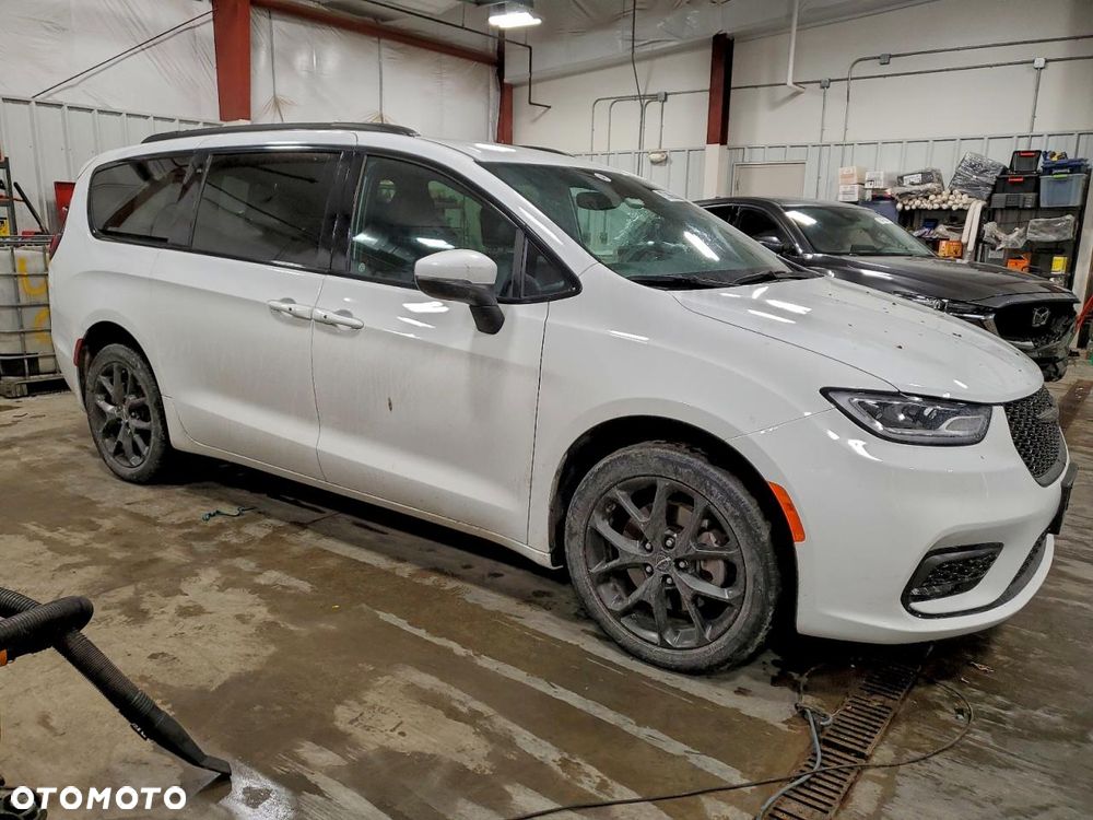 Chrysler Pacifica ver-45-tfsi-quattro-s-tronic-s-line - 5