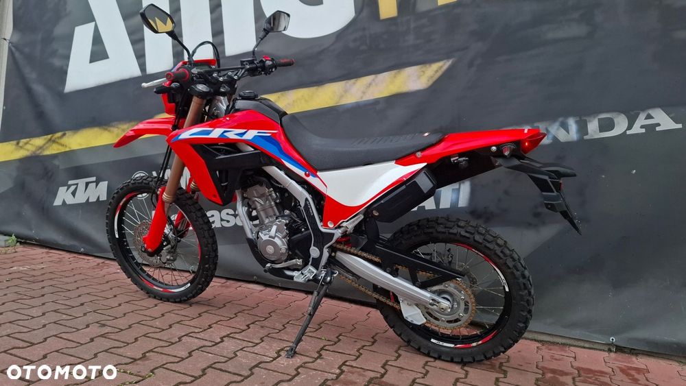 Honda CRF - 8