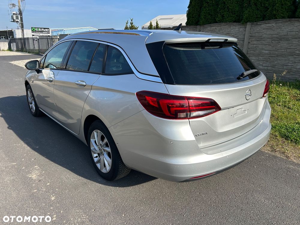Opel Astra - 2