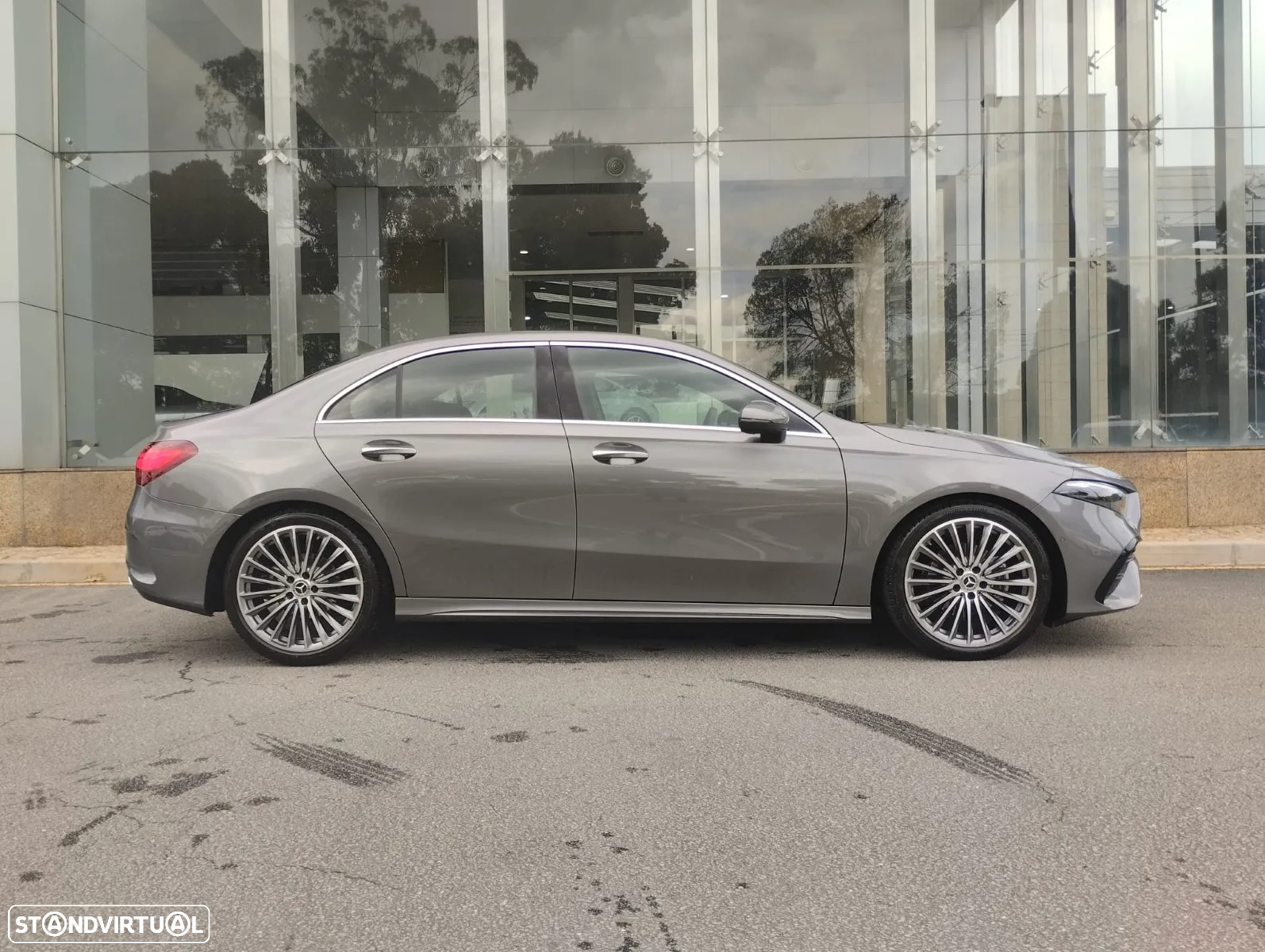 Mercedes-Benz A 180 Limousine d - 15